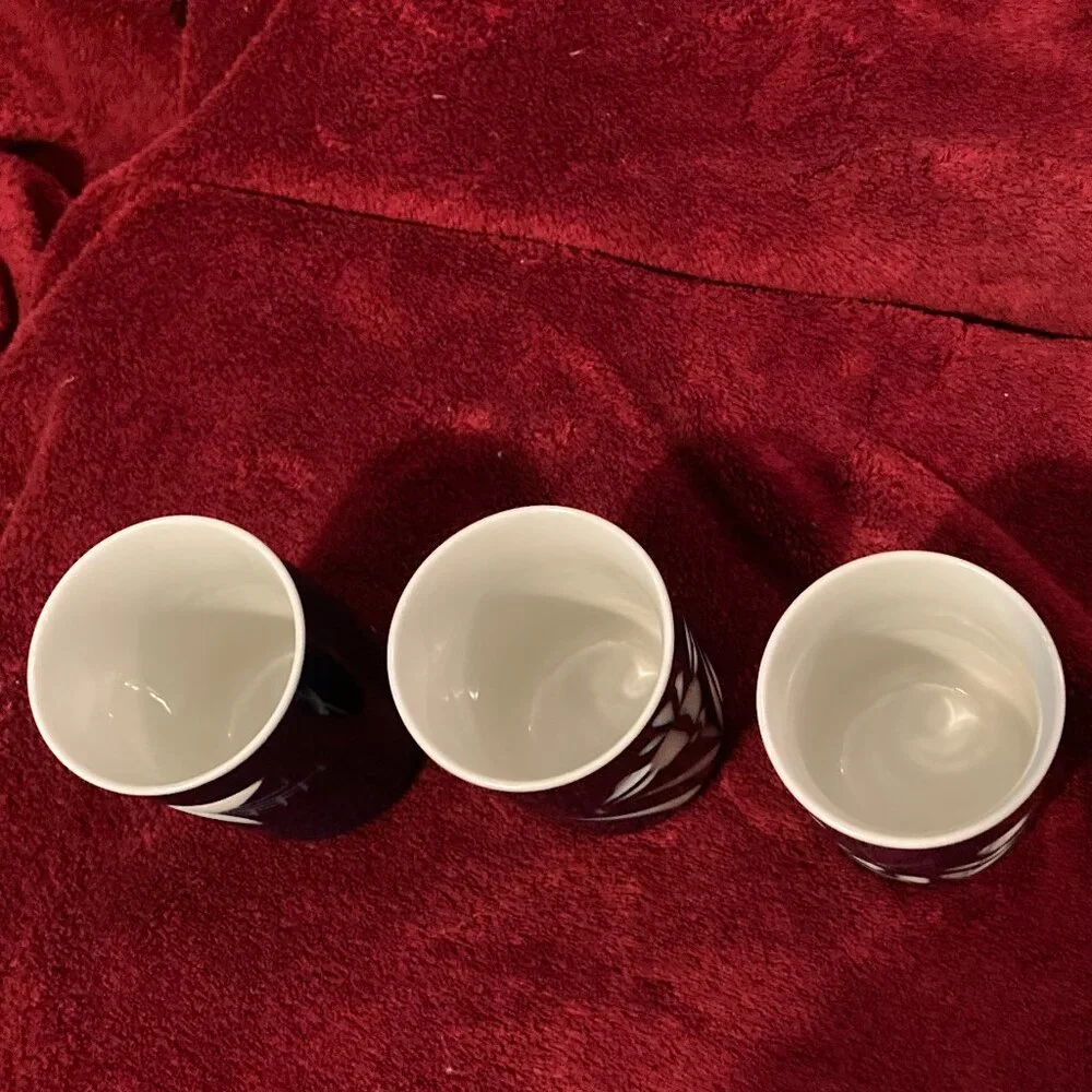 VTG THREE (3) Porcelain Teacup/Sake Cups-MCI JAPAN-Sgraffito Floral Etched-EUC - Picture 5 of 9
